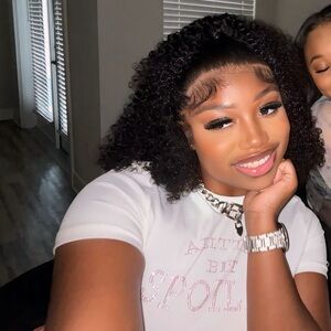 Meet your Posher, Alonza